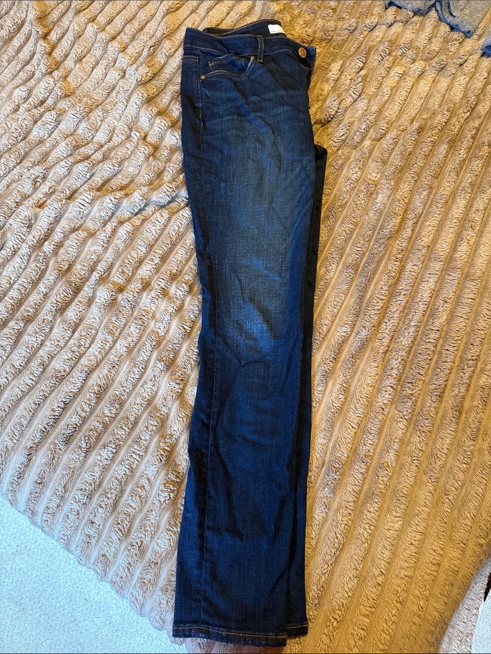 Loft Women's Dark Blue Curvey Skinny Stretch Jeans size 6